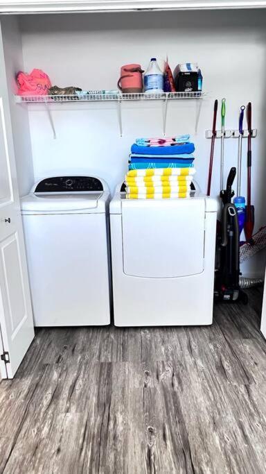 Walk To The Beach-Sleeps 10 And Golfcart Myrtle Beach Dış mekan fotoğraf