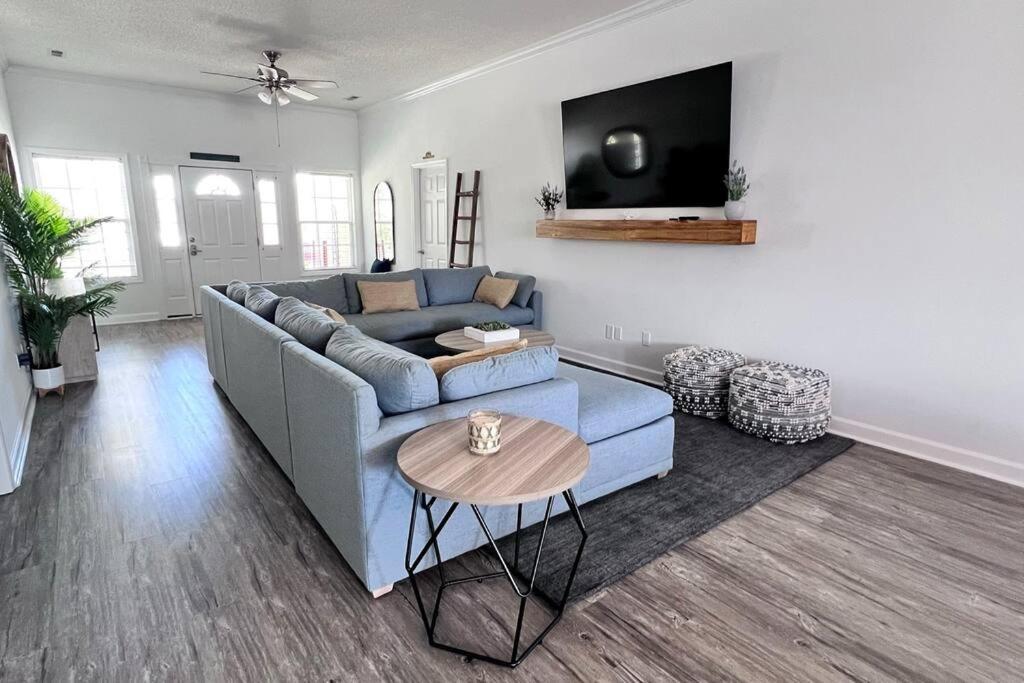 Walk To The Beach-Sleeps 10 And Golfcart Myrtle Beach Dış mekan fotoğraf