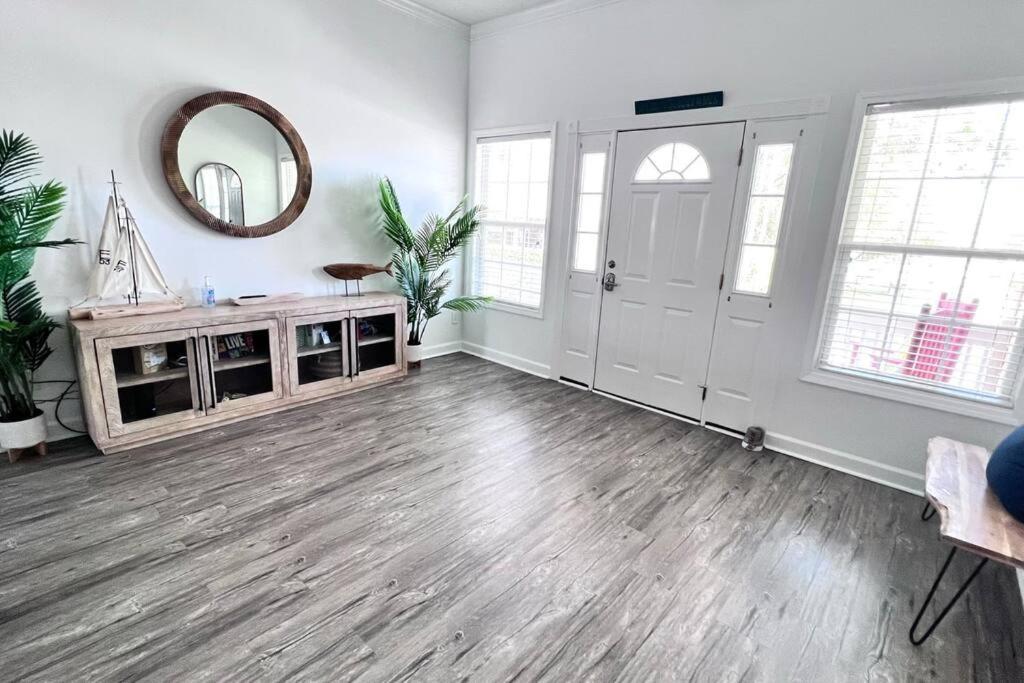 Walk To The Beach-Sleeps 10 And Golfcart Myrtle Beach Dış mekan fotoğraf