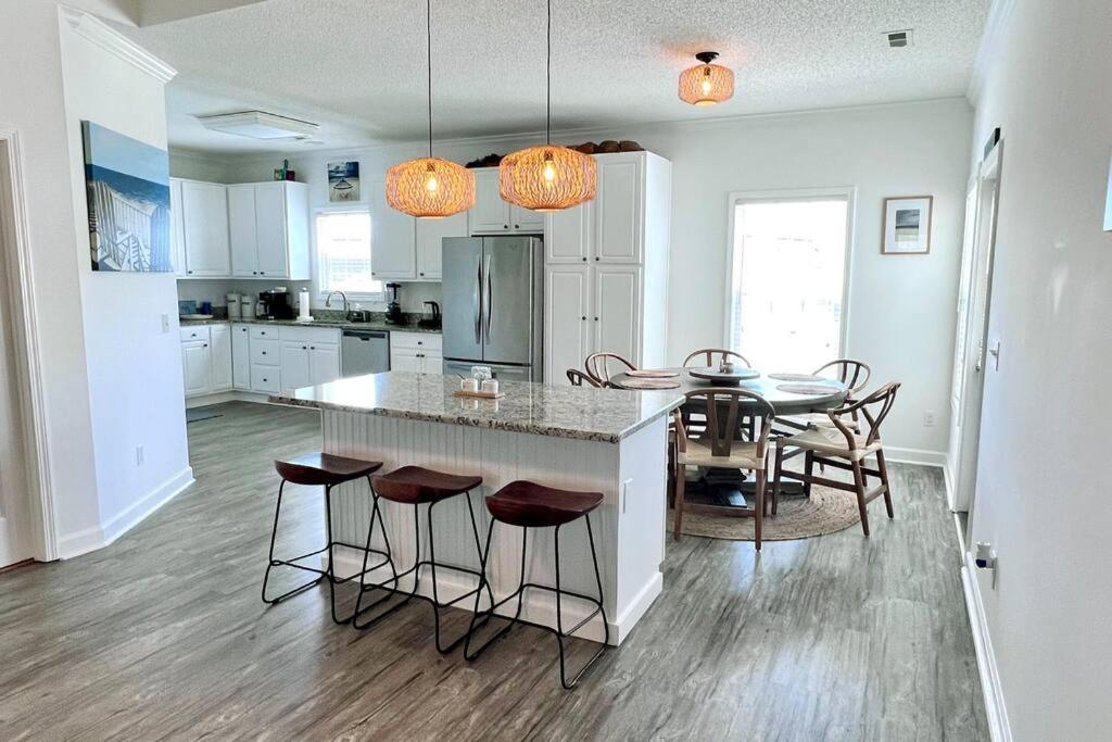 Walk To The Beach-Sleeps 10 And Golfcart Myrtle Beach Dış mekan fotoğraf